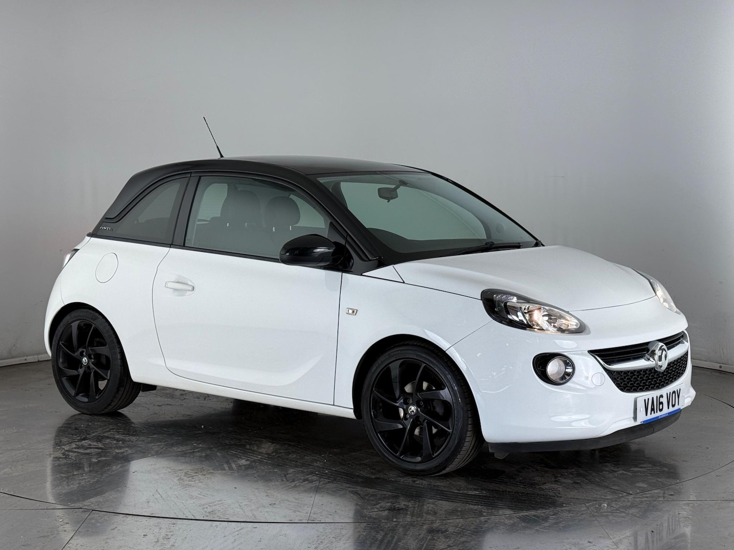 Used Vauxhall ADAM 2016 for sale - 76468468: Photo 1