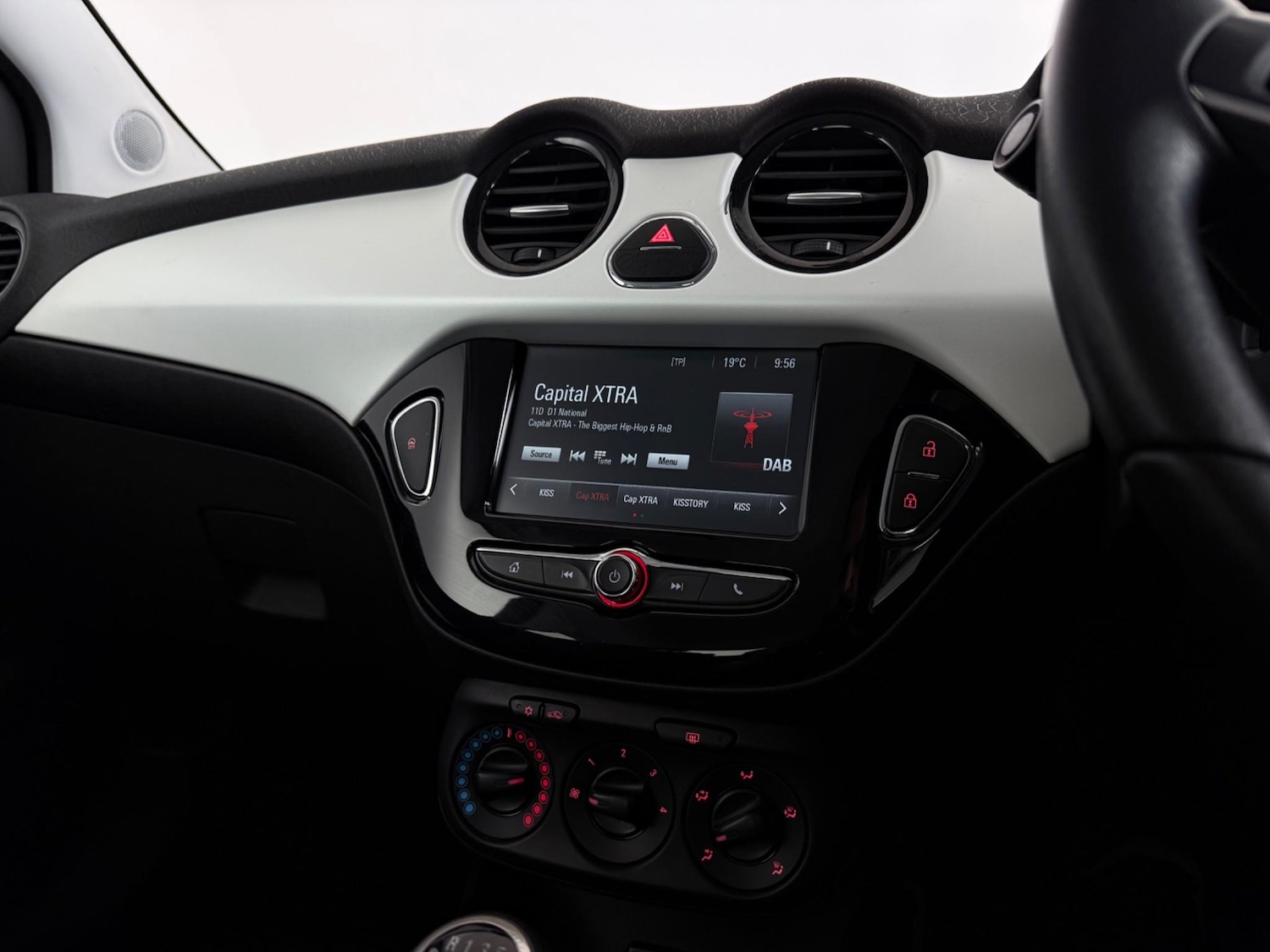 Used Vauxhall ADAM 2016 for sale - 76468468: Photo 36