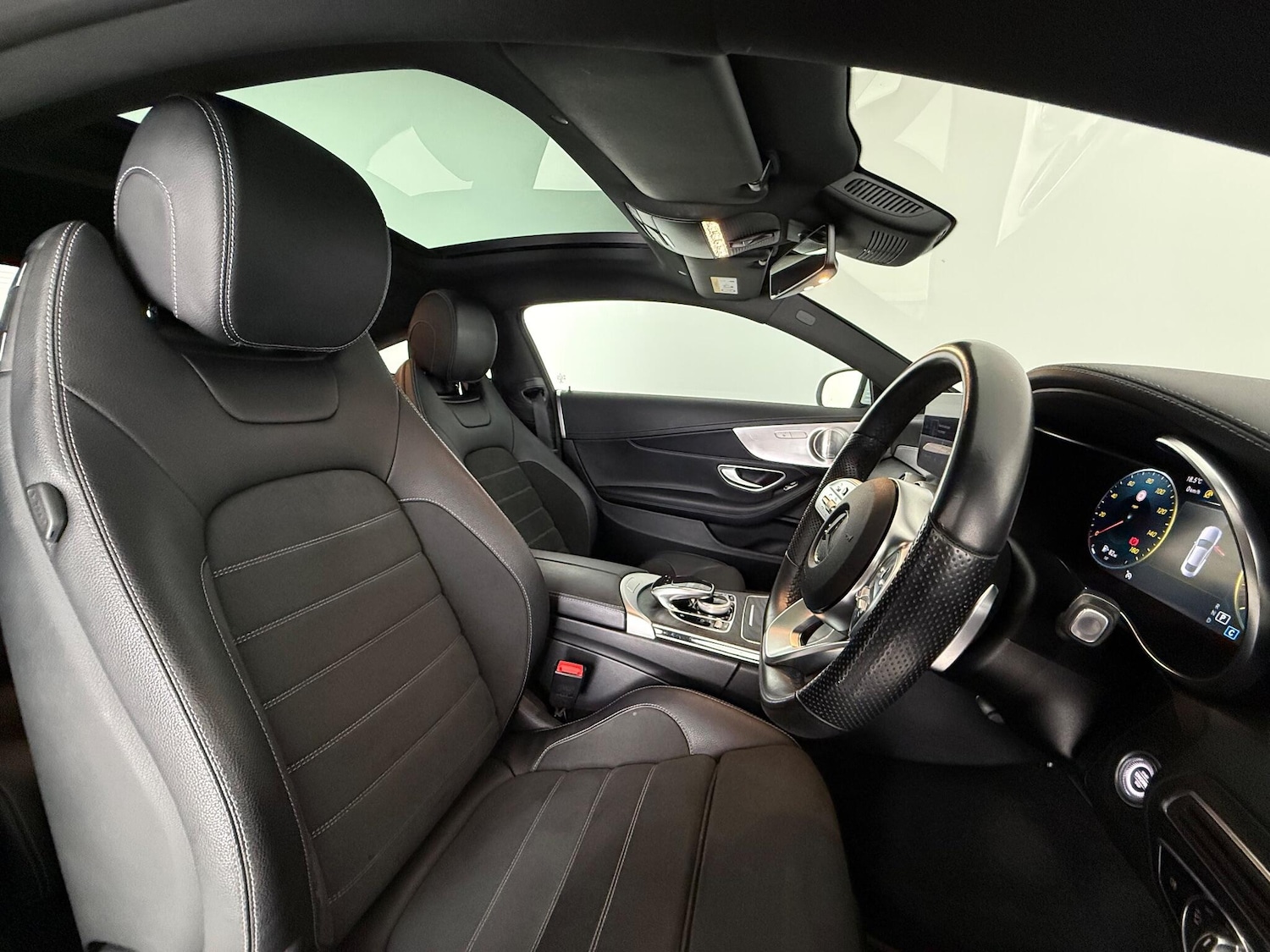 Used Mercedes-Benz C Class 2020 for sale - 76468170: Photo 13