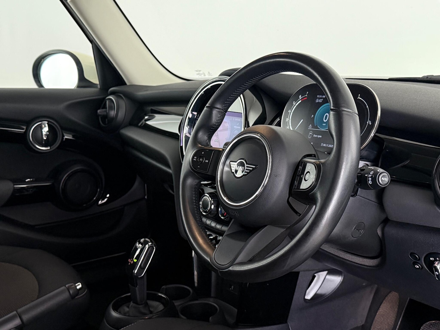 Used MINI Hatch 2021 for sale - 77180957: Photo 11