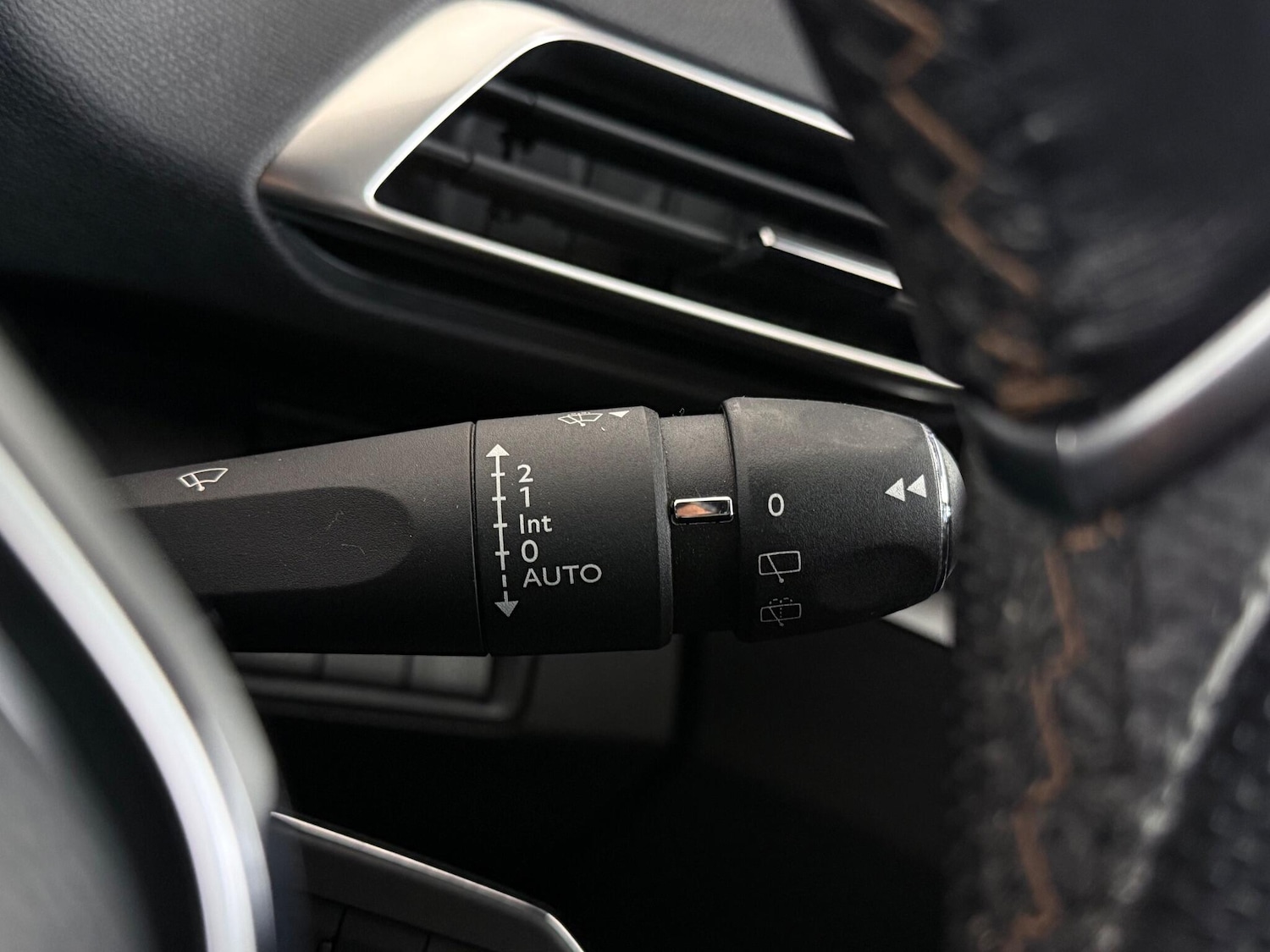 Used Peugeot 3008 2018 for sale - 76468749: Photo 28