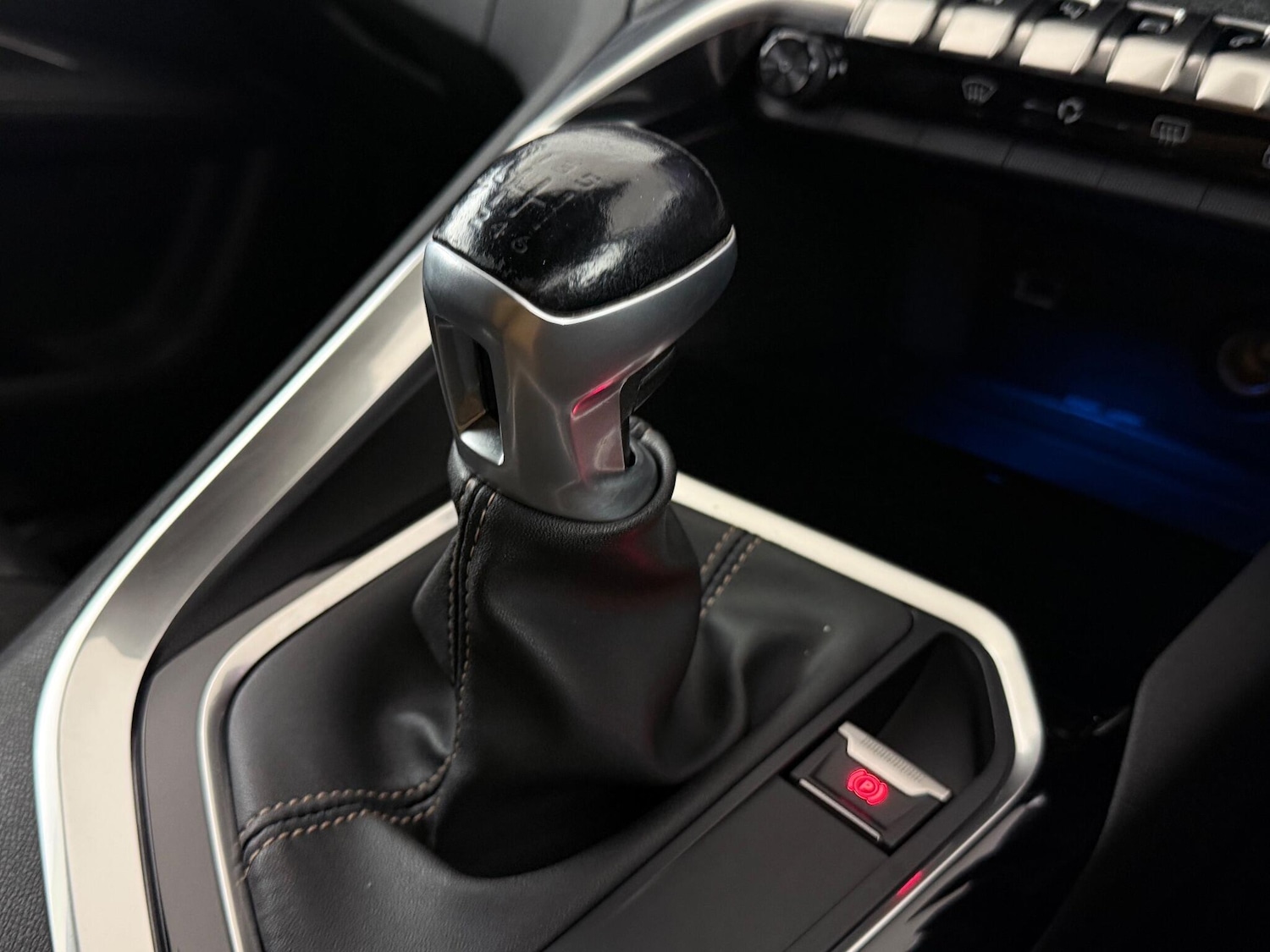 Used Peugeot 3008 2018 for sale - 76468749: Photo 43