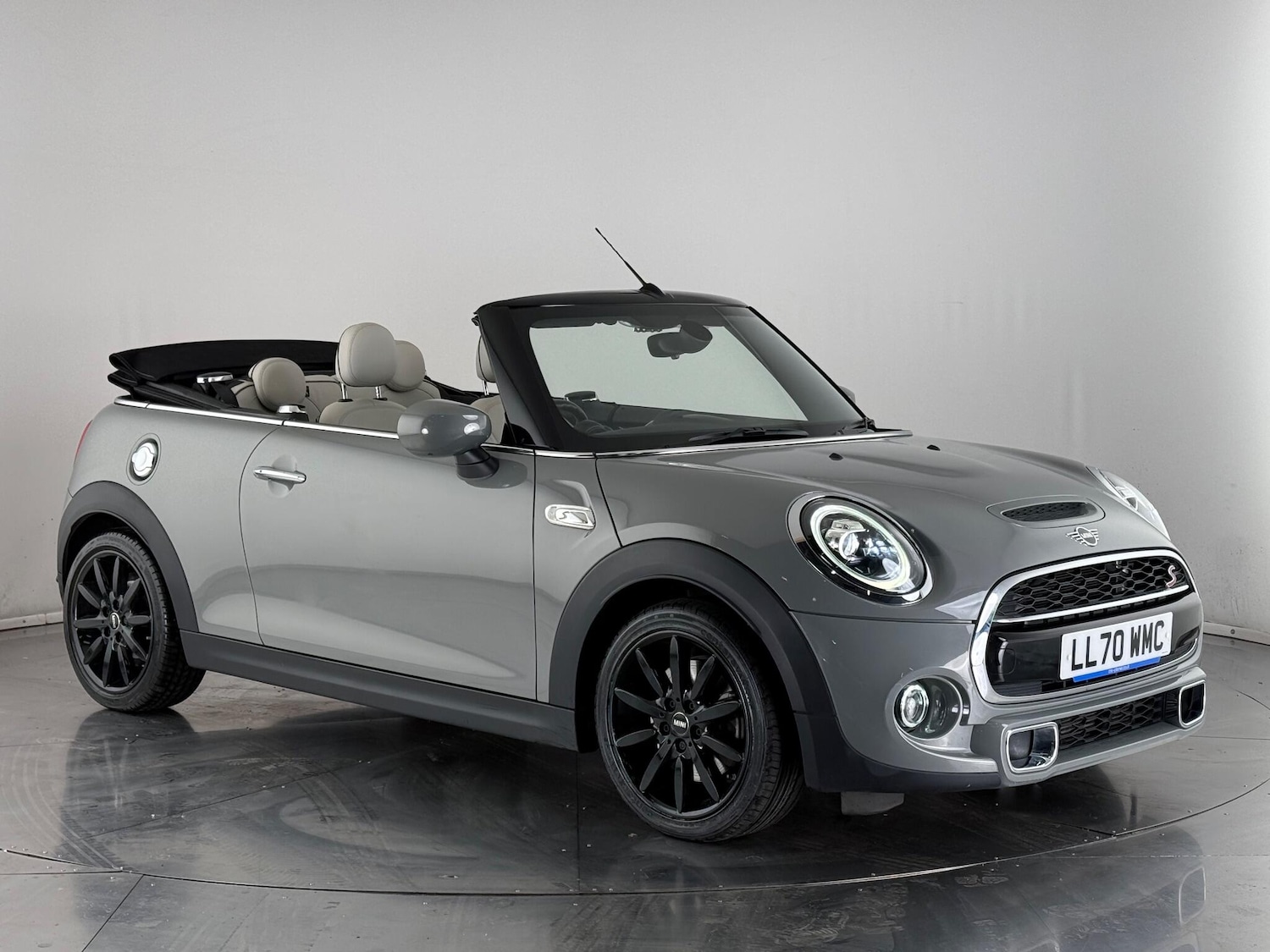 Used MINI Convertible for sale - 76468569: Photo 1