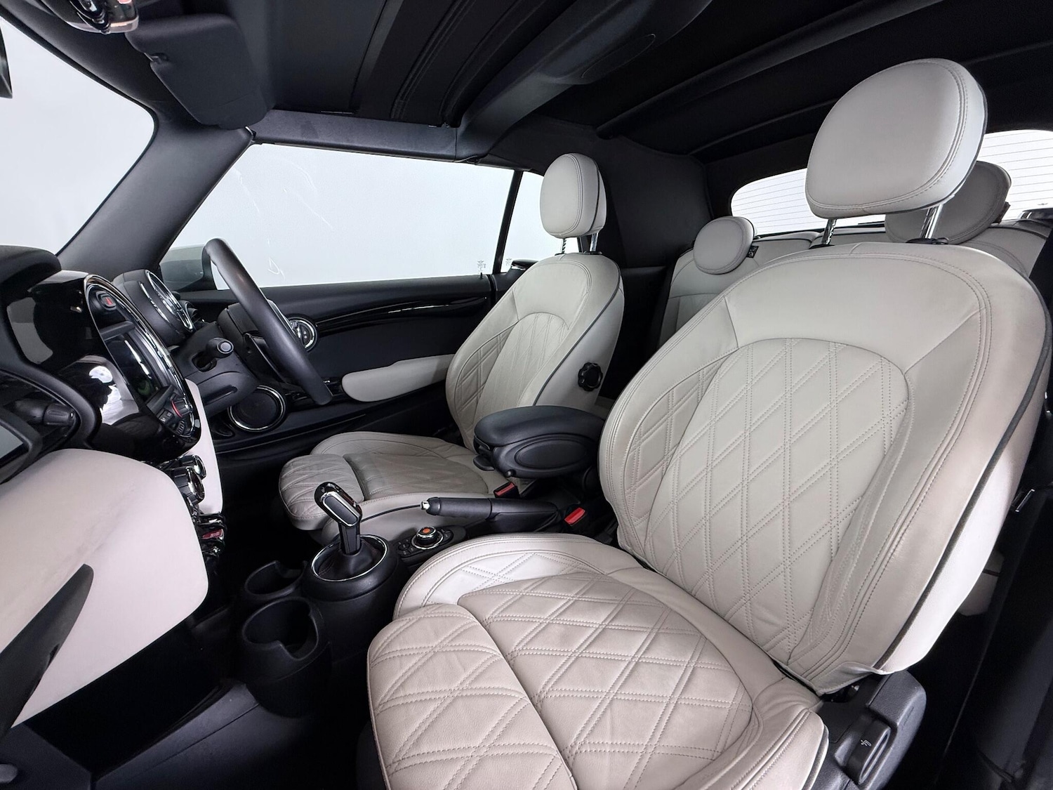 Used MINI Convertible for sale - 76468569: Photo 14