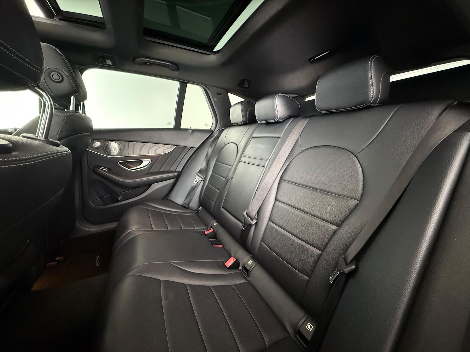 Used Mercedes-Benz C Class 2016 for sale - 77634033: Photo 14