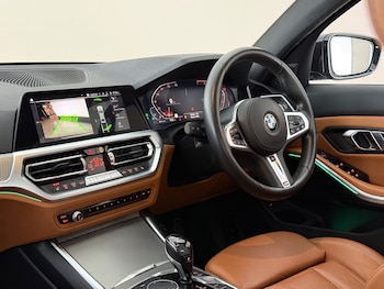 Used BMW 3 Series 2019 for sale - 79117042: Photo