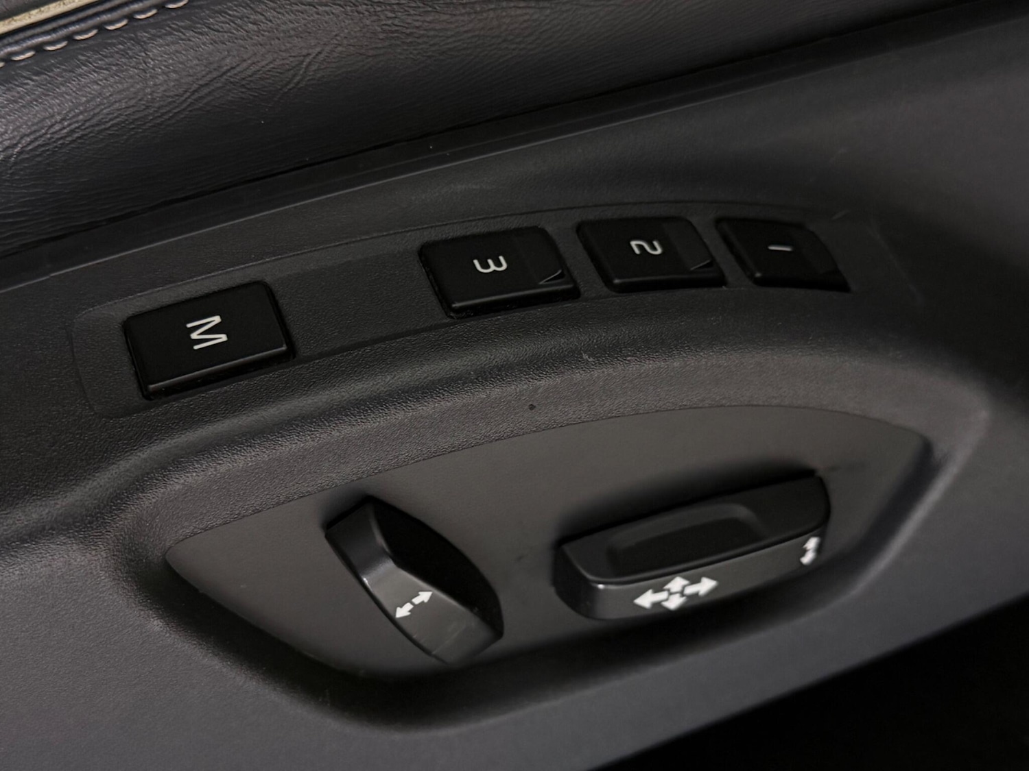 Used Volvo XC60 2017 for sale - 77260096: Photo 12