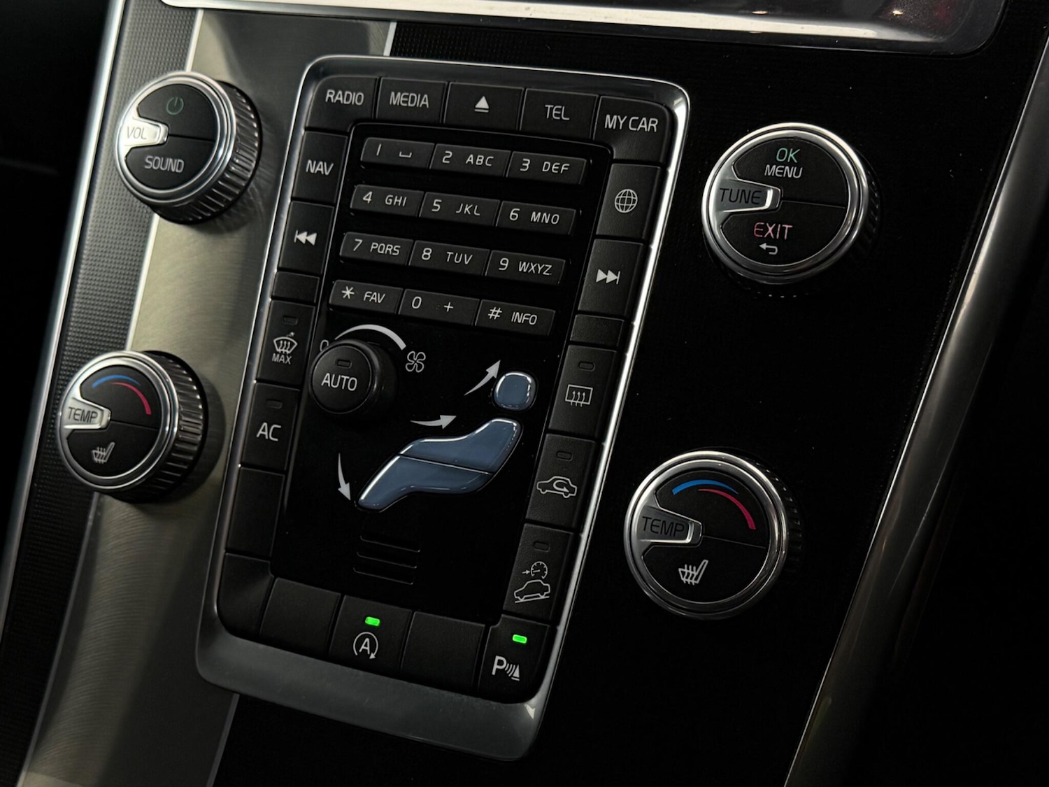 Used Volvo XC60 2017 for sale - 77260096: Photo 30