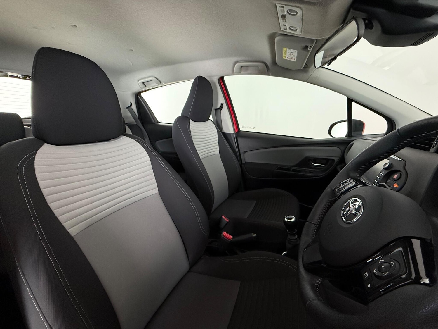 Used Toyota Yaris 2019 for sale - 76468532: Photo 16