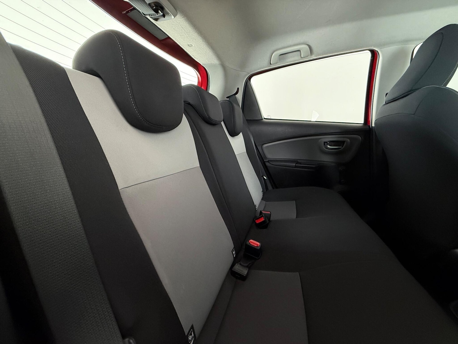 Used Toyota Yaris 2019 for sale - 76468532: Photo 19