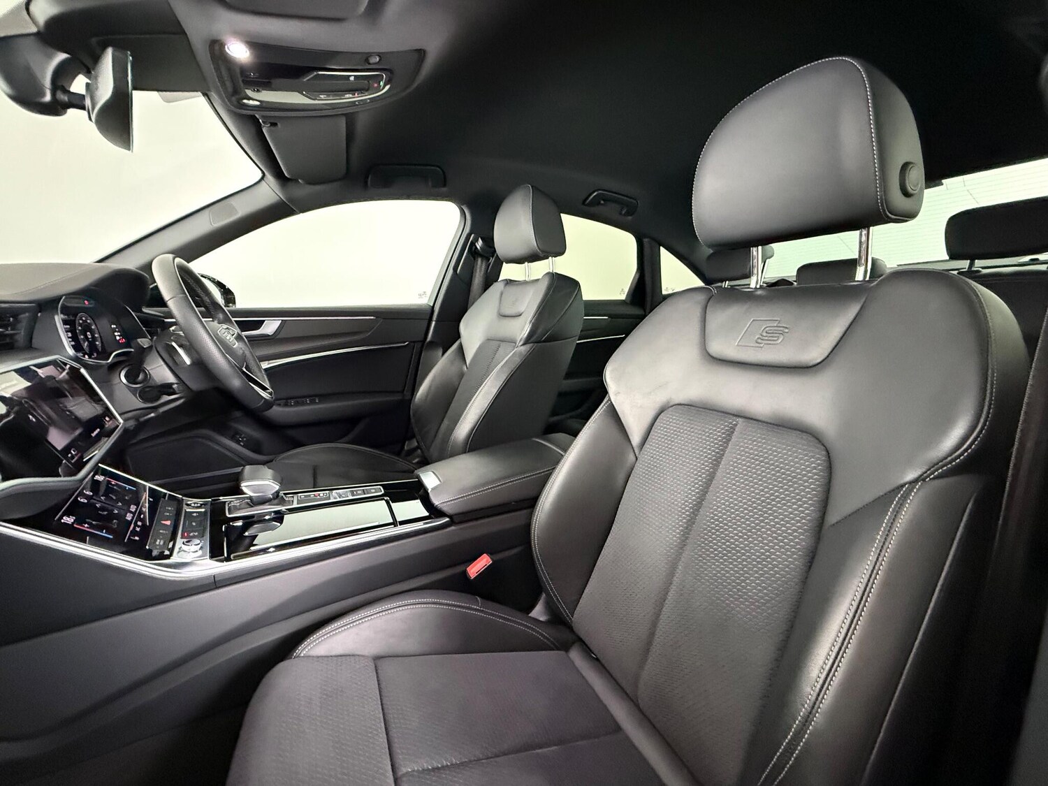 Used Audi A6 Saloon 2022 for sale - 77246946: Photo 10