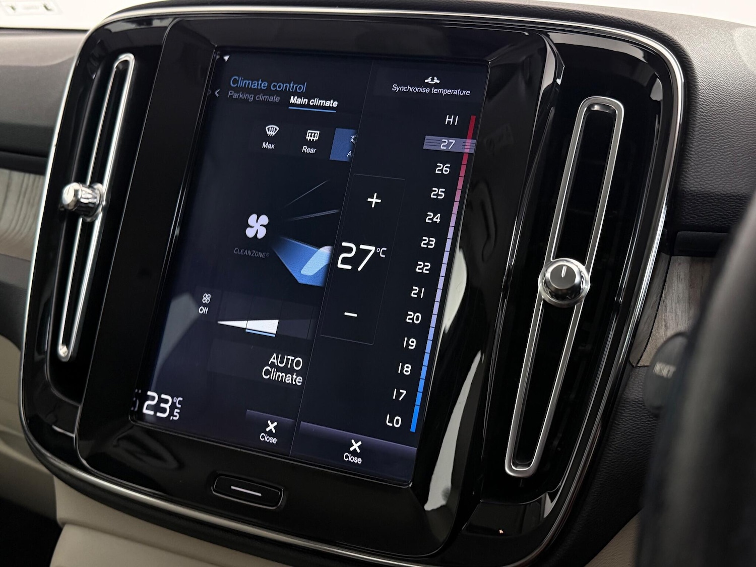 Used Volvo XC40 2019 for sale - 77180795: Photo 32