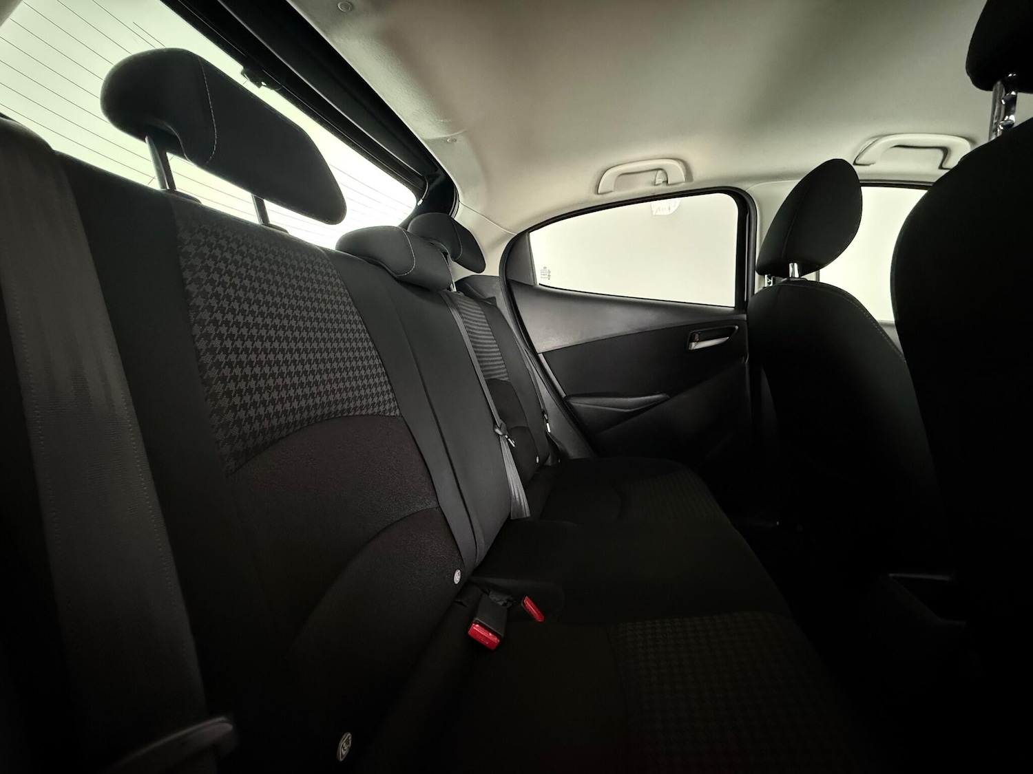 Used Mazda Mazda2 2017 for sale - 76511797: Photo 19