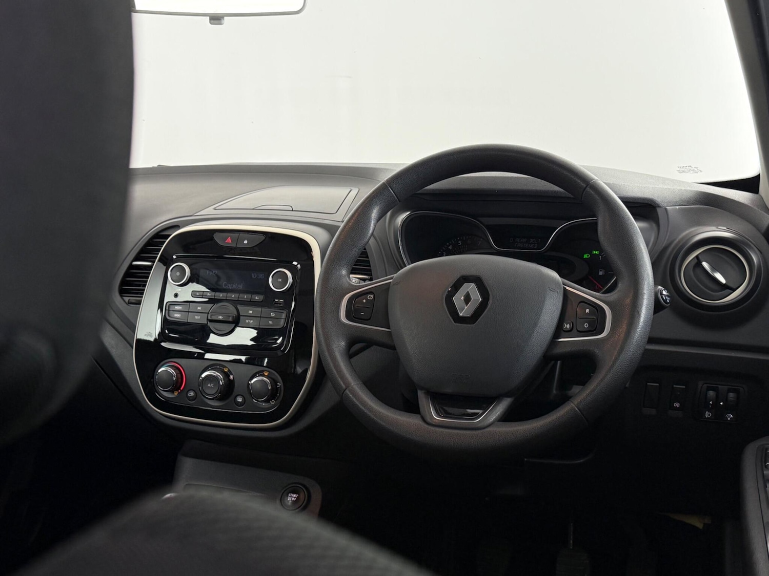 Used Renault Captur 2018 for sale - 78116686: Photo 16