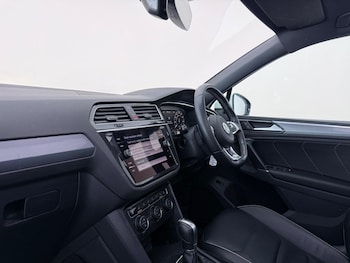 Used Volkswagen Tiguan 2017 for sale - 78879251: Photo