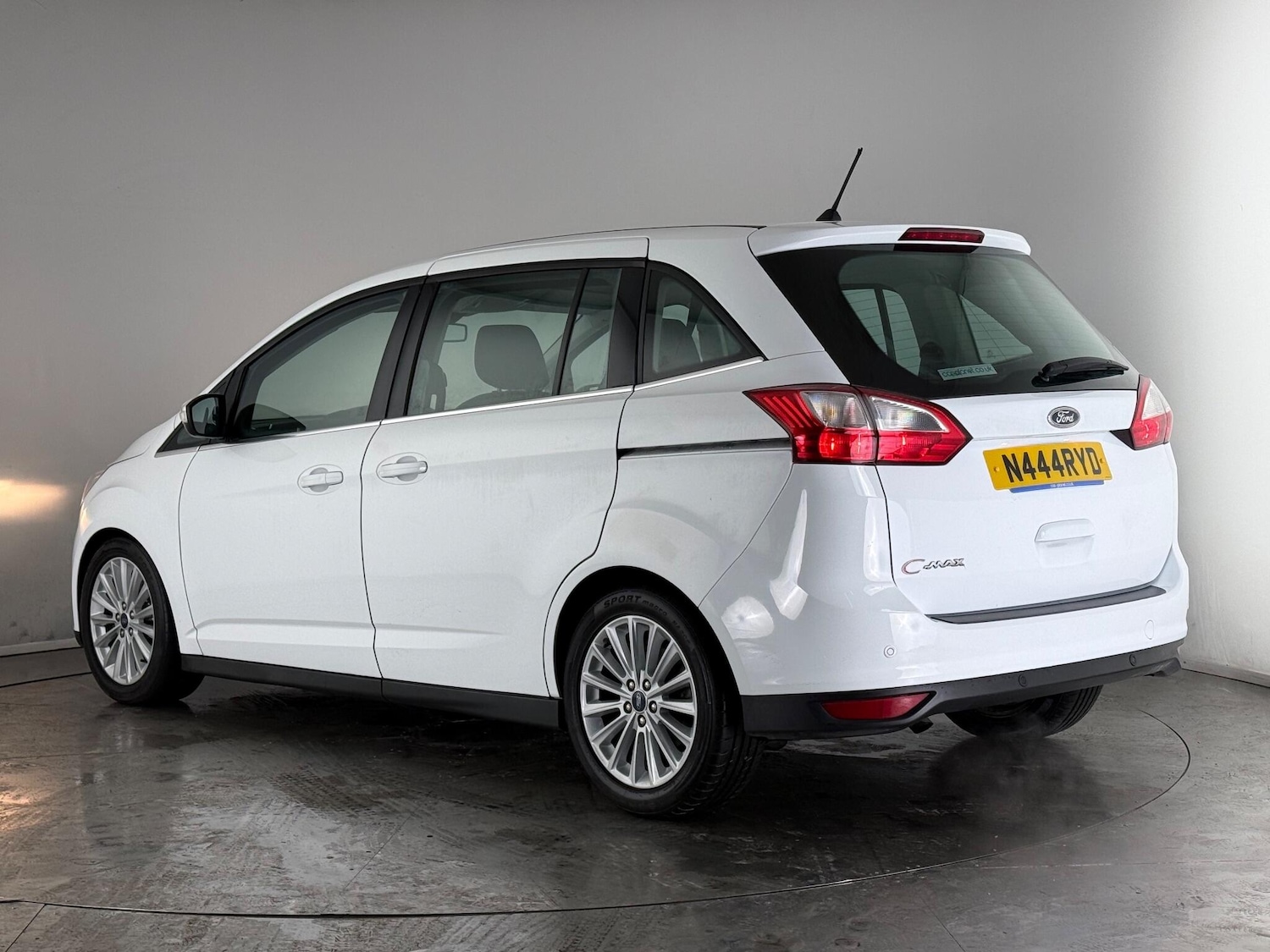 Used Ford Grand C-Max 2018 for sale - 77221647: Photo 4