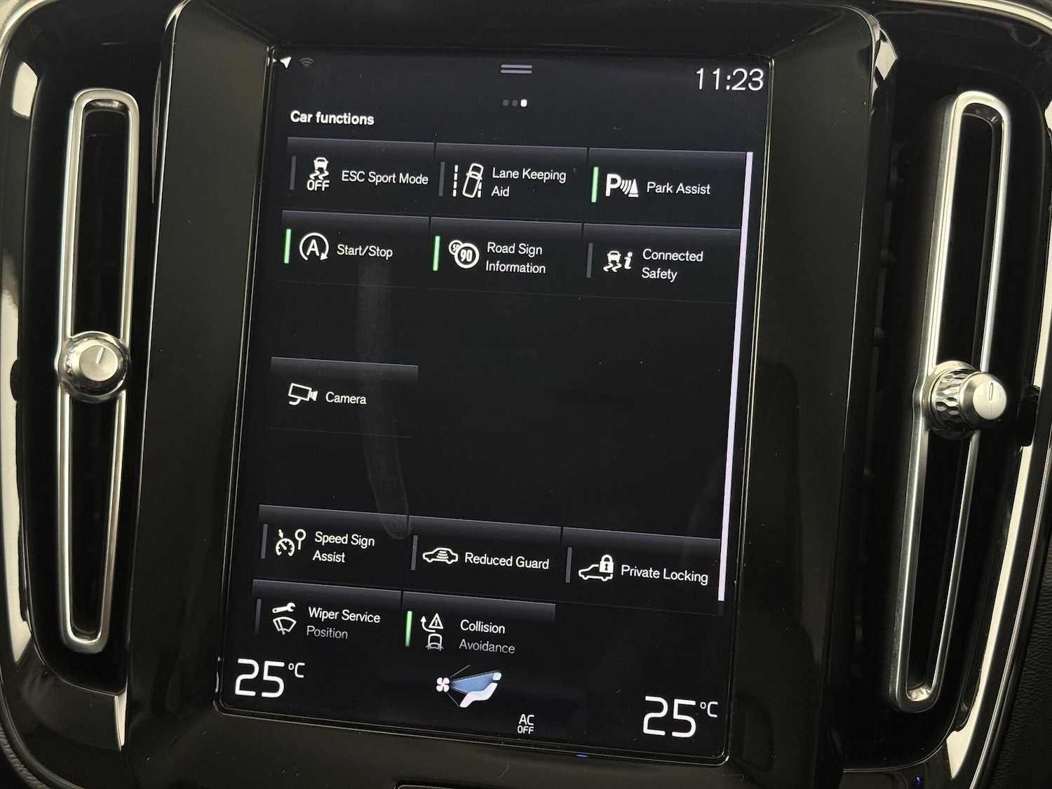 Used Volvo XC40 2020 for sale - 77181135: Photo 27