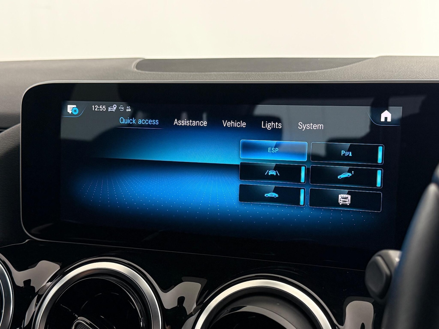 Used Mercedes-Benz GLA 2020 for sale - 76468309: Photo 35