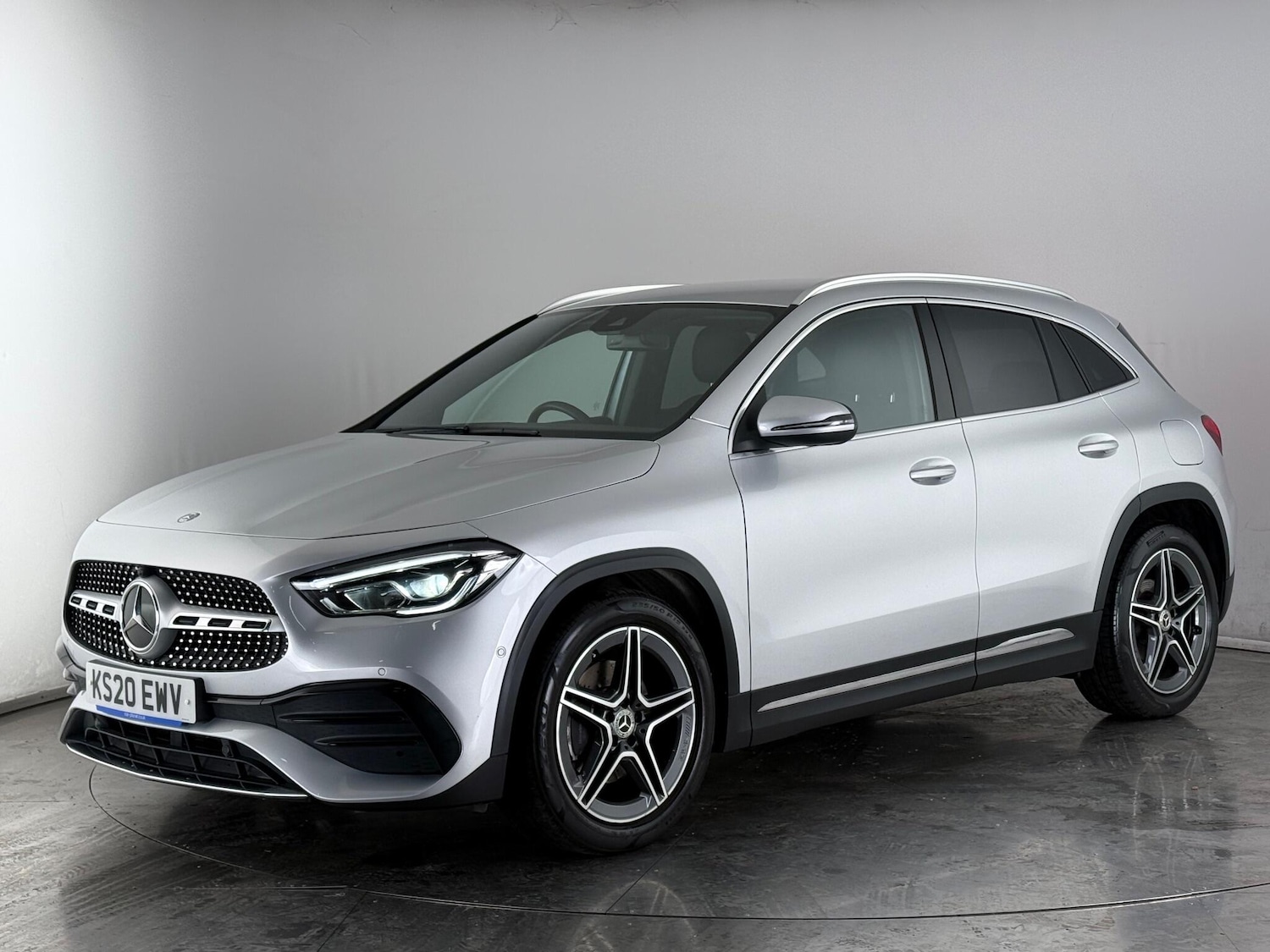 Used Mercedes-Benz GLA 2020 for sale - 76468309: Photo 4