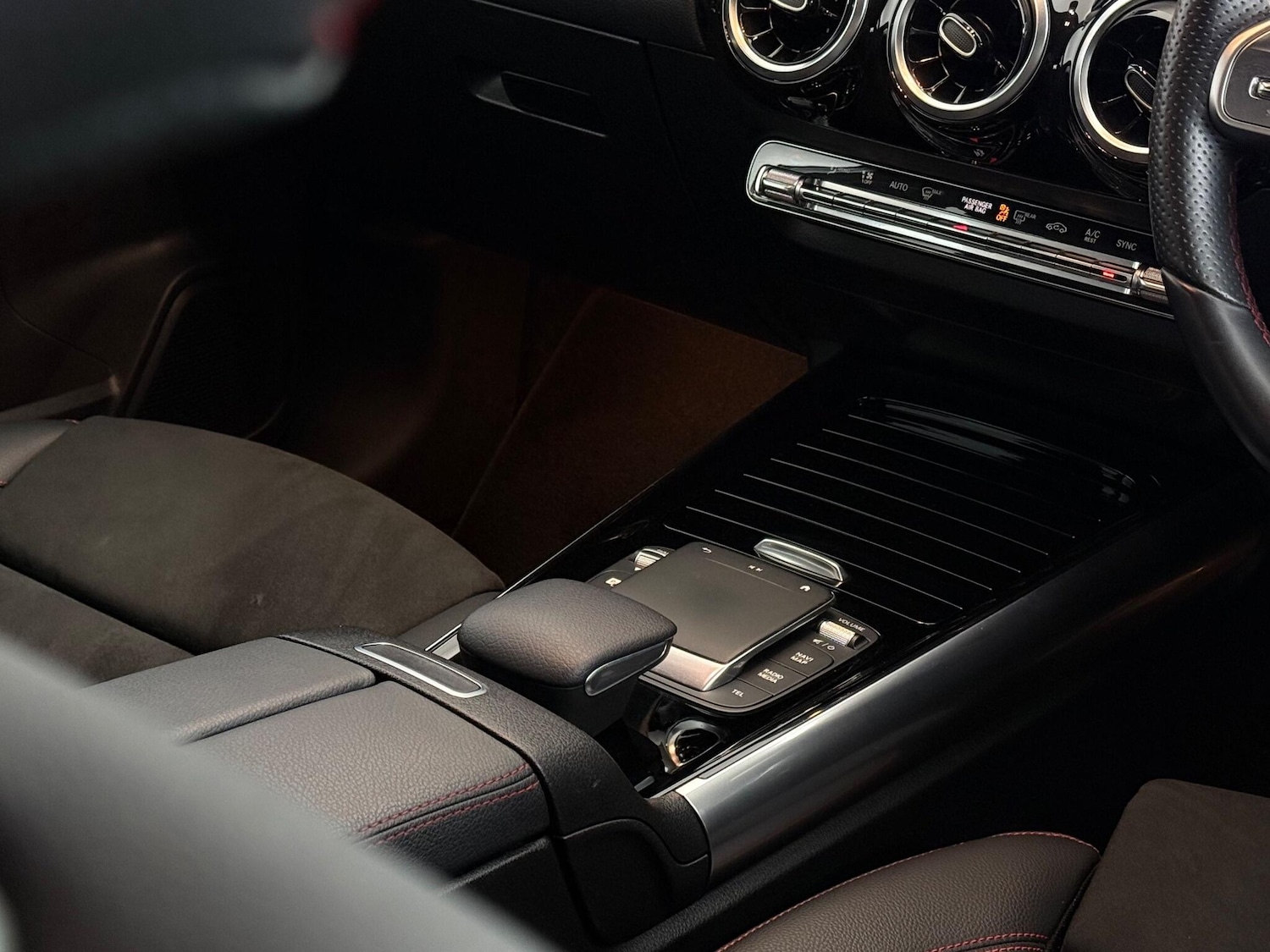 Used Mercedes-Benz GLA 2020 for sale - 76468309: Photo 42