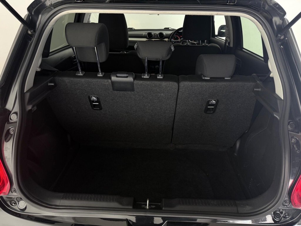 Used Suzuki Swift 2018 for sale - 76367832: Photo 12