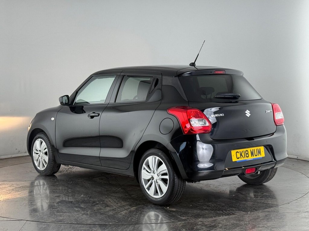 Used Suzuki Swift 2018 for sale - 76367832: Photo 5