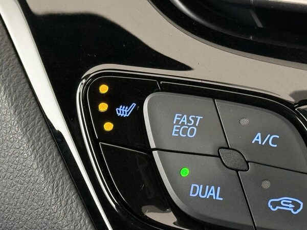 Used Toyota C-HR 2022 for sale - 76203241: Photo 42
