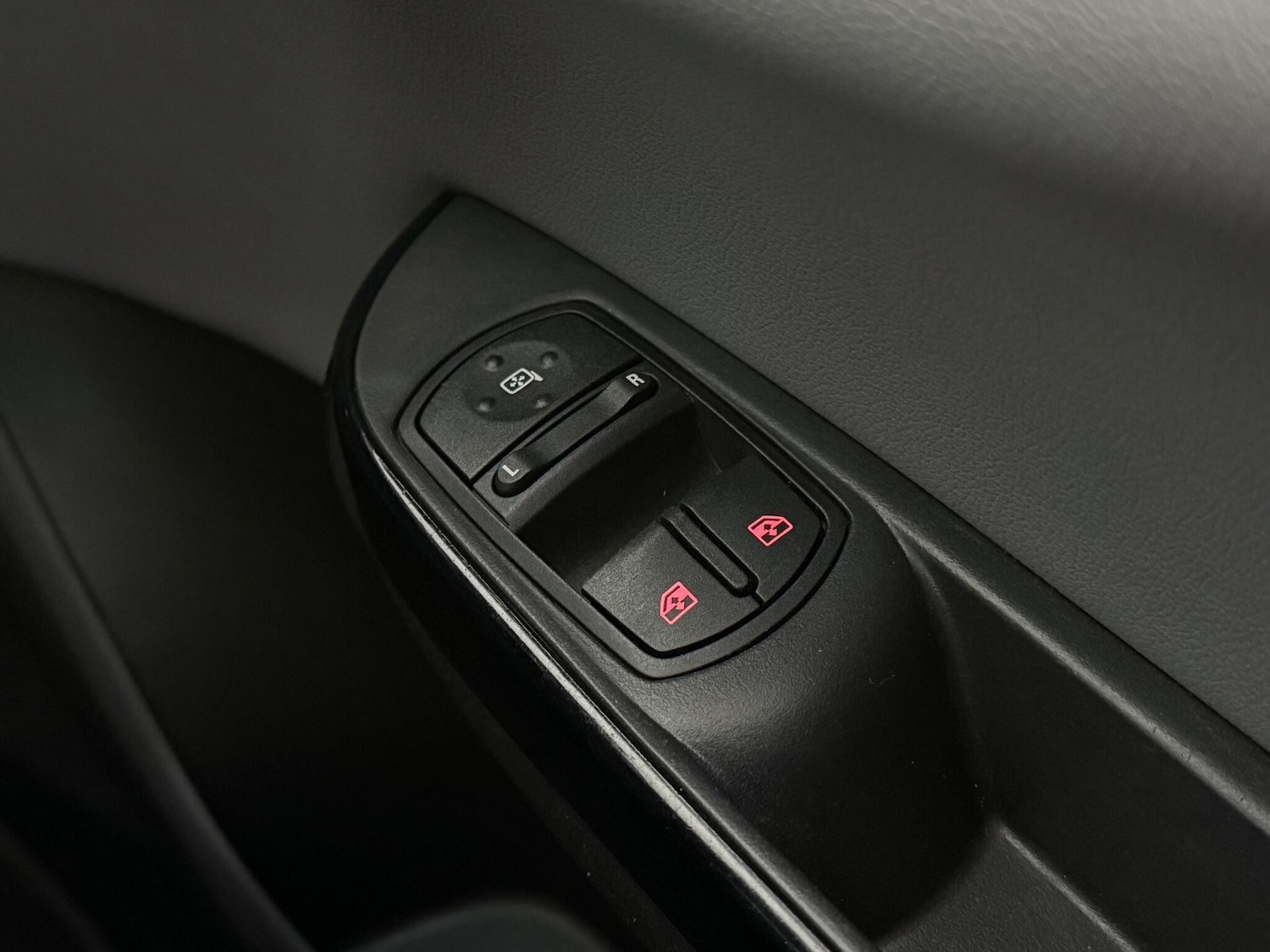 Used Vauxhall Corsa 2018 for sale - 77221477: Photo 20