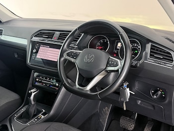Used Volkswagen Tiguan 2022 for sale - 78947631: Photo