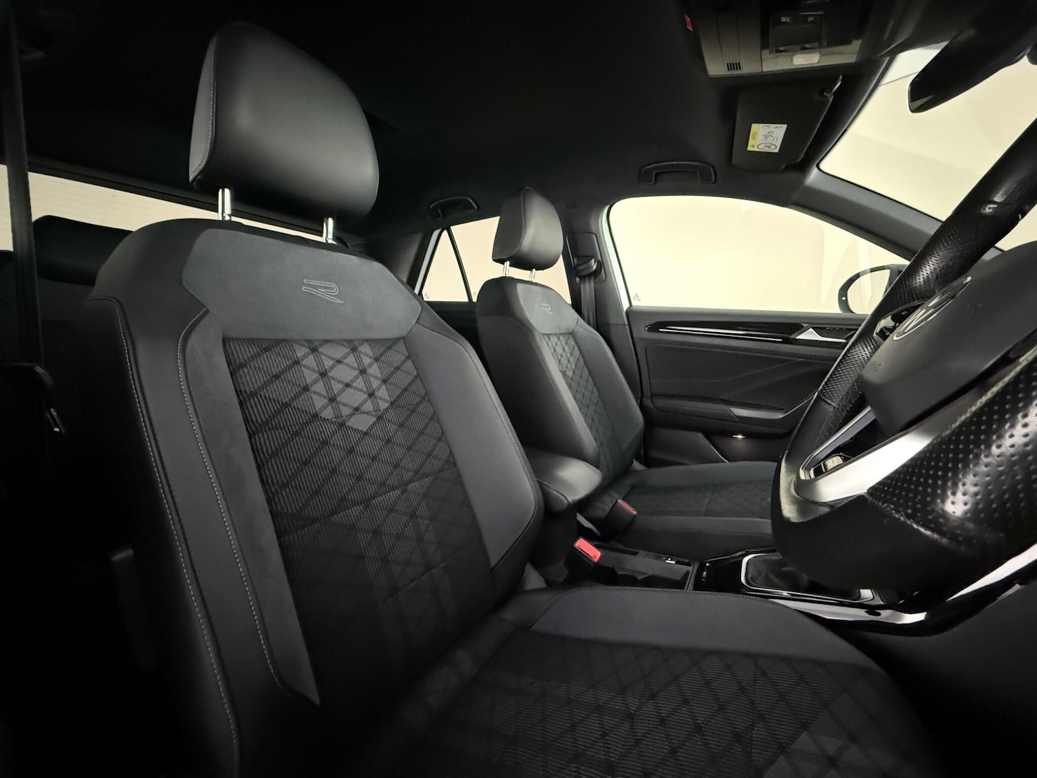 Used Volkswagen T-Roc 2023 for sale - 78063148: Photo 10