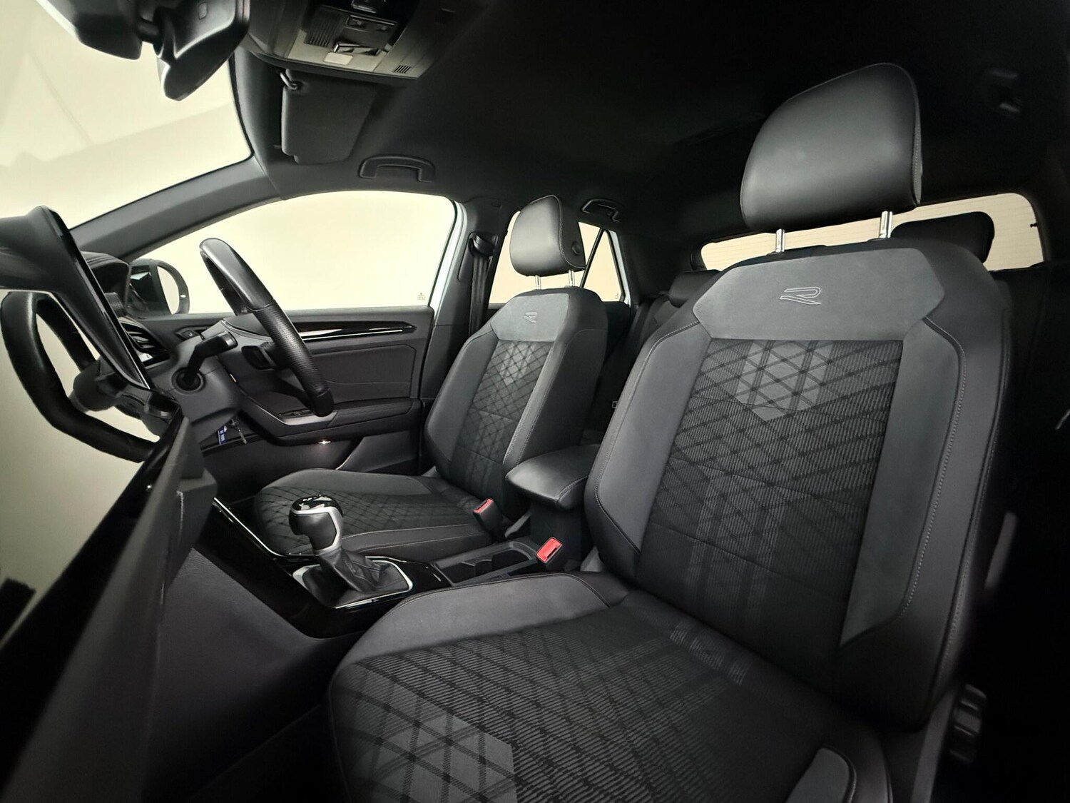 Used Volkswagen T-Roc 2023 for sale - 78063148: Photo 12