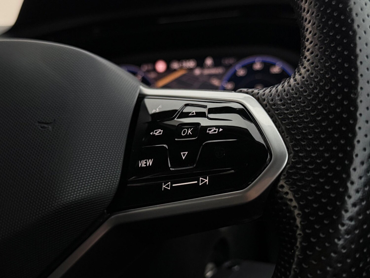 Used Volkswagen T-Roc 2023 for sale - 78063148: Photo 17