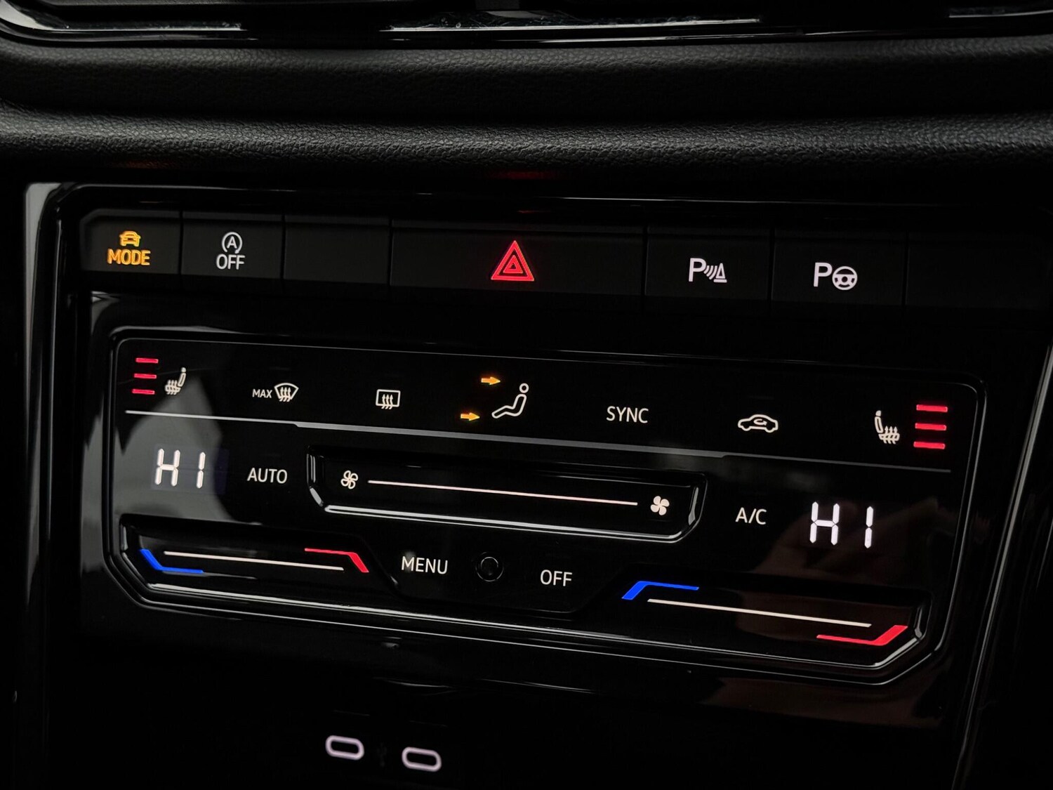 Used Volkswagen T-Roc 2023 for sale - 78063148: Photo 20