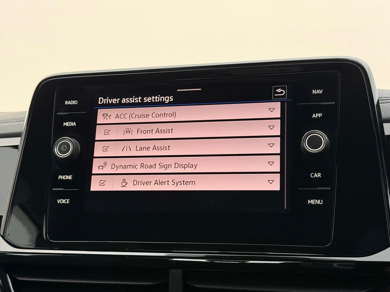 Used Volkswagen T-Roc 2023 for sale - 78063148: Photo 27