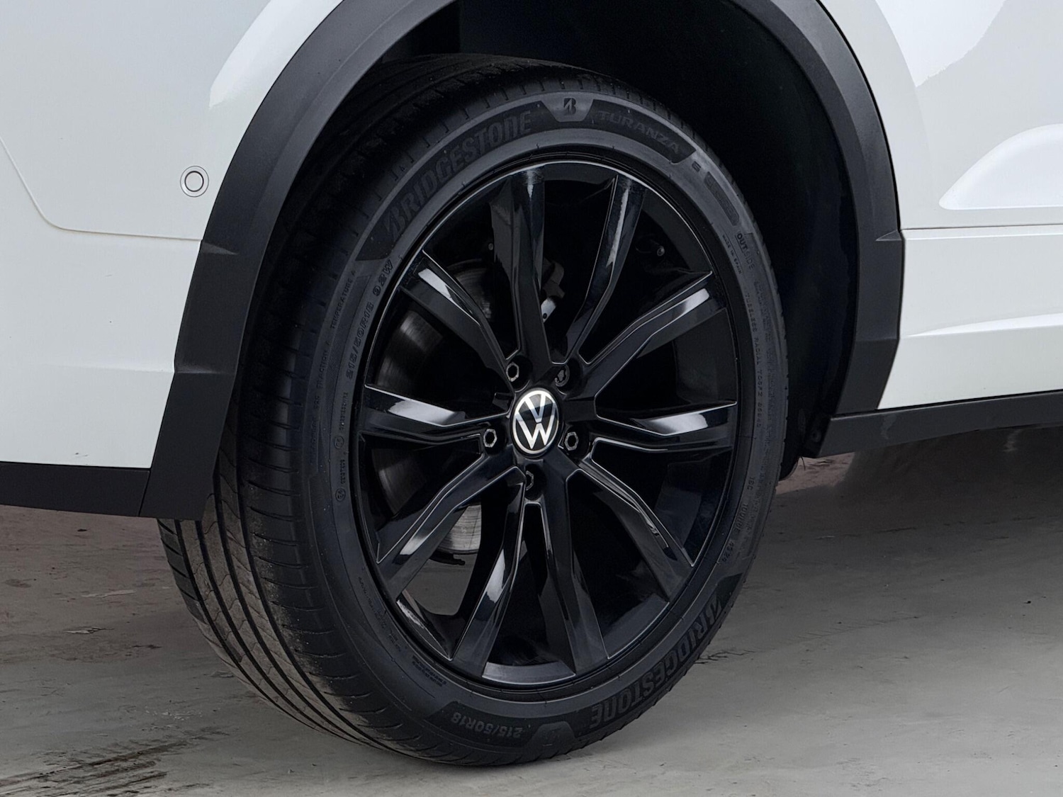 Used Volkswagen T-Roc 2023 for sale - 78063148: Photo 8