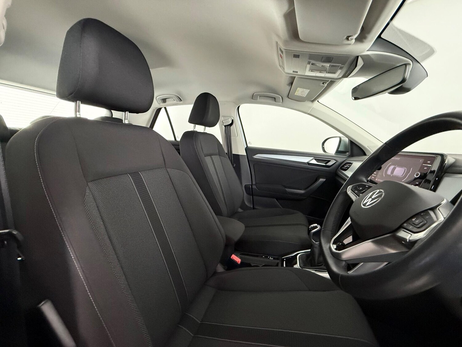 Used Volkswagen T-Roc 2023 for sale - 77441531: Photo 11