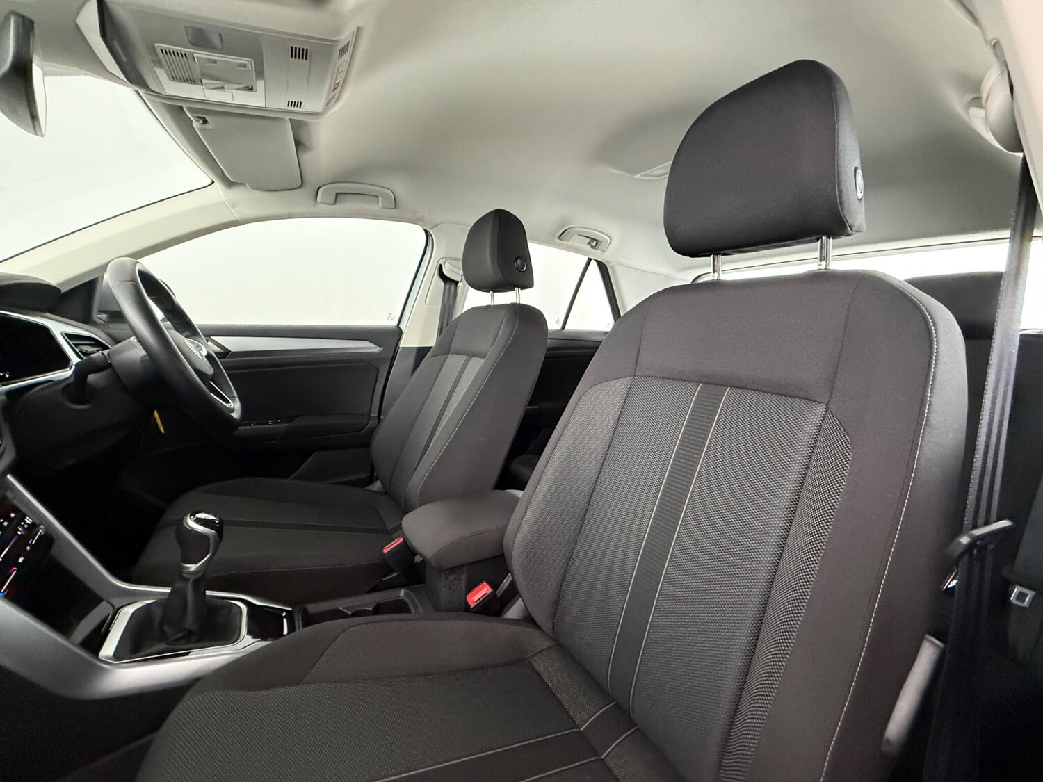 Used Volkswagen T-Roc 2023 for sale - 77441531: Photo 12