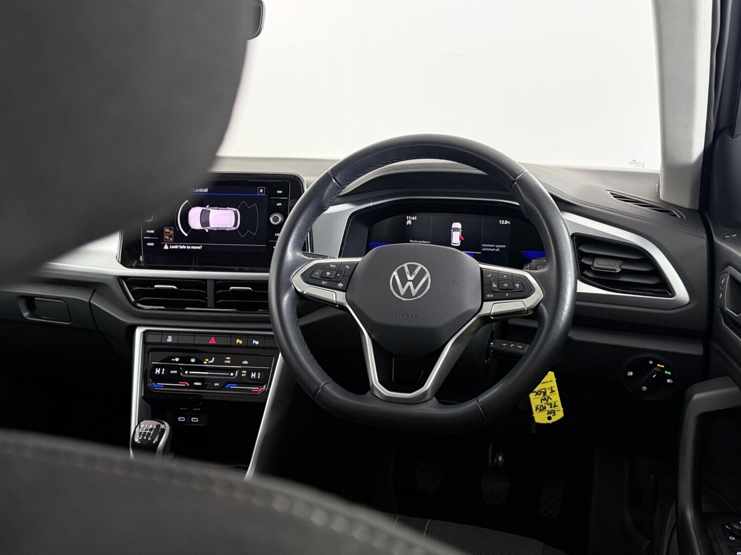 Used Volkswagen T-Roc 2023 for sale - 77441531: Photo 16