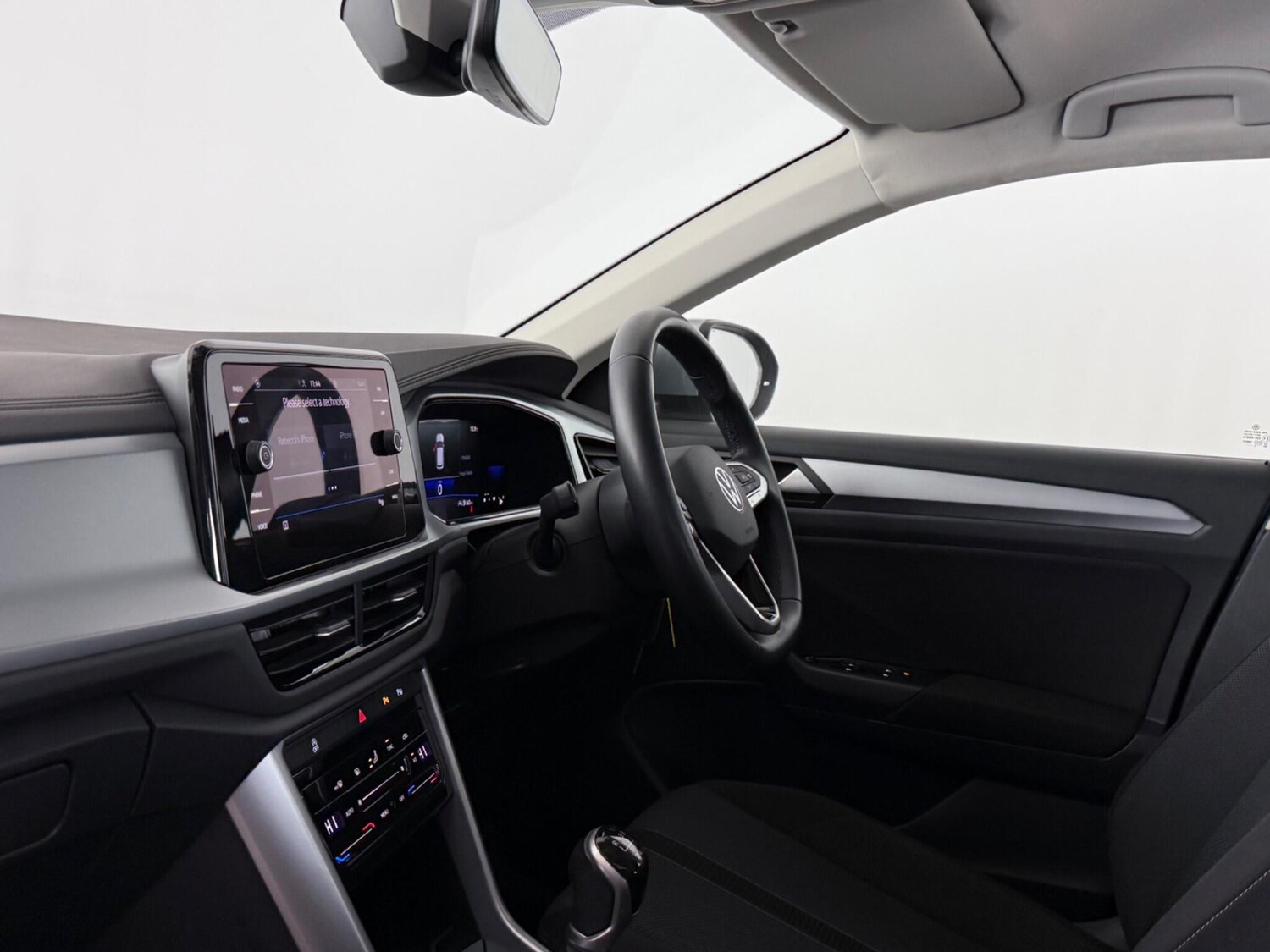 Used Volkswagen T-Roc 2023 for sale - 77441531: Photo 18