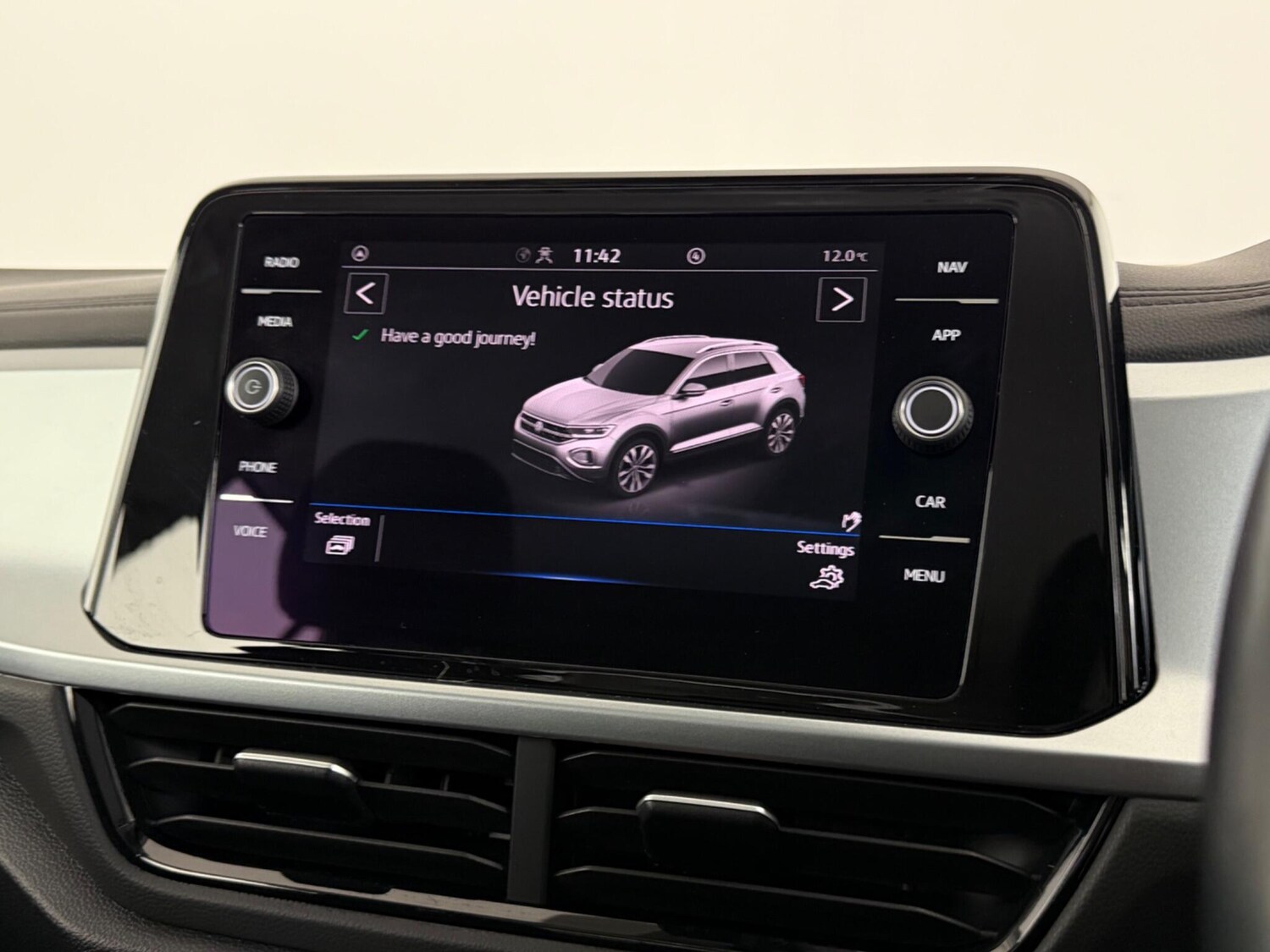 Used Volkswagen T-Roc 2023 for sale - 77441531: Photo 26