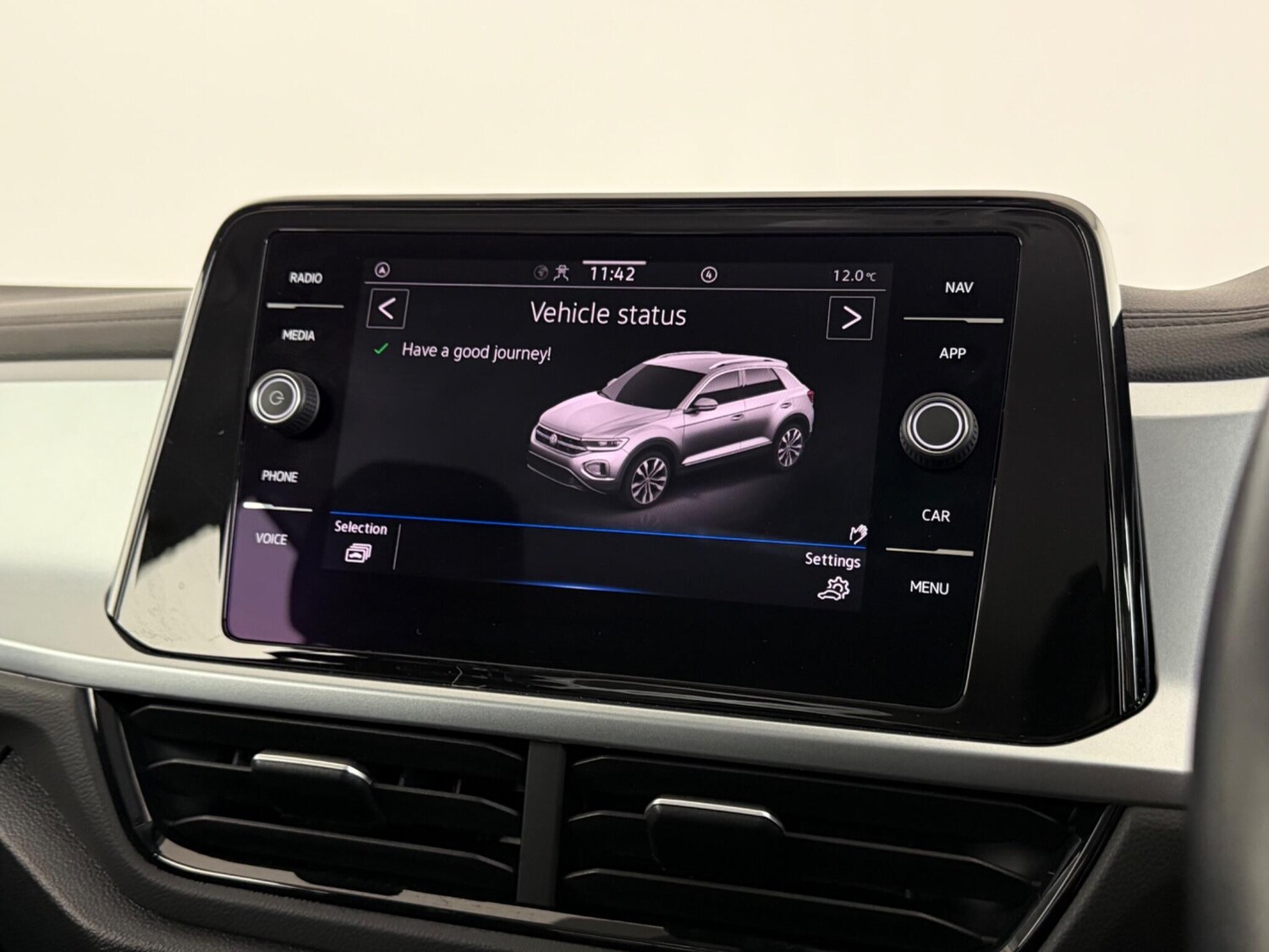 Used Volkswagen T-Roc 2023 for sale - 77441531: Photo 29