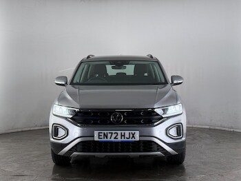 Used Volkswagen T-Roc 2023 for sale - 77441531: Photo