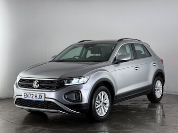 Used Volkswagen T-Roc 2023 for sale - 77441531: Photo