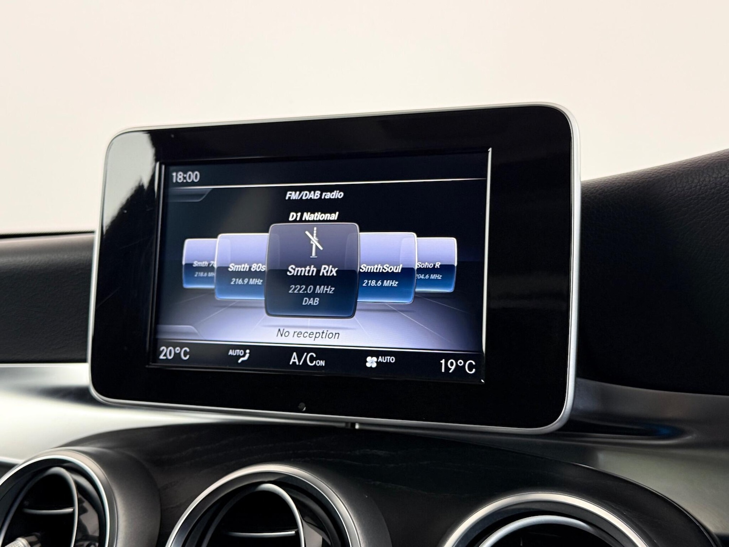 Used Mercedes-Benz GLC 2018 for sale - 77246787: Photo 24