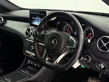 Used Mercedes-Benz GLA 2019 for sale - 79751492: Photo