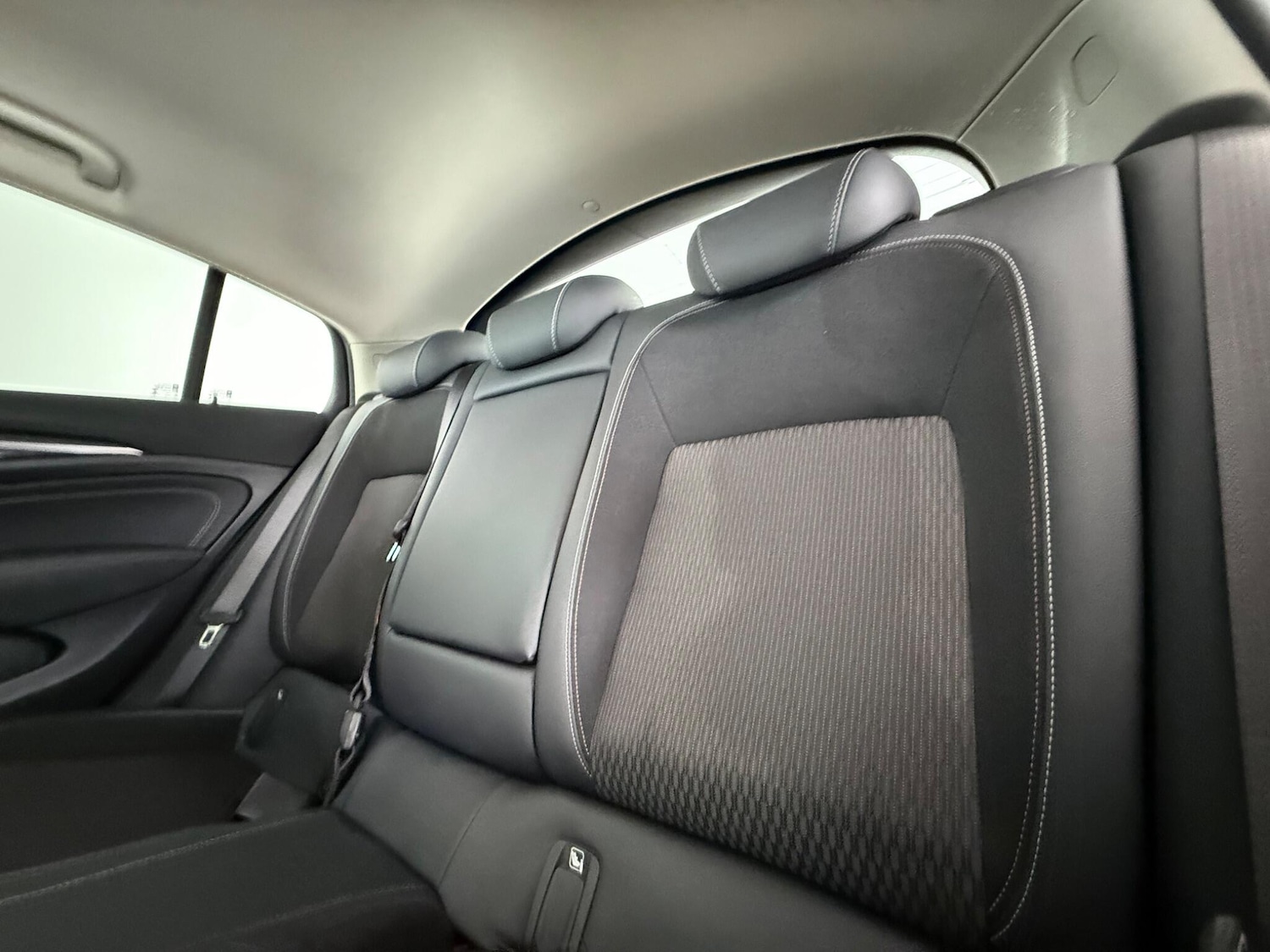 Used Vauxhall Insignia 2018 for sale - 76468636: Photo 16