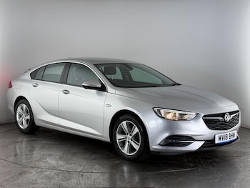 Used Vauxhall Insignia 2018 for sale - 76468636: Photo