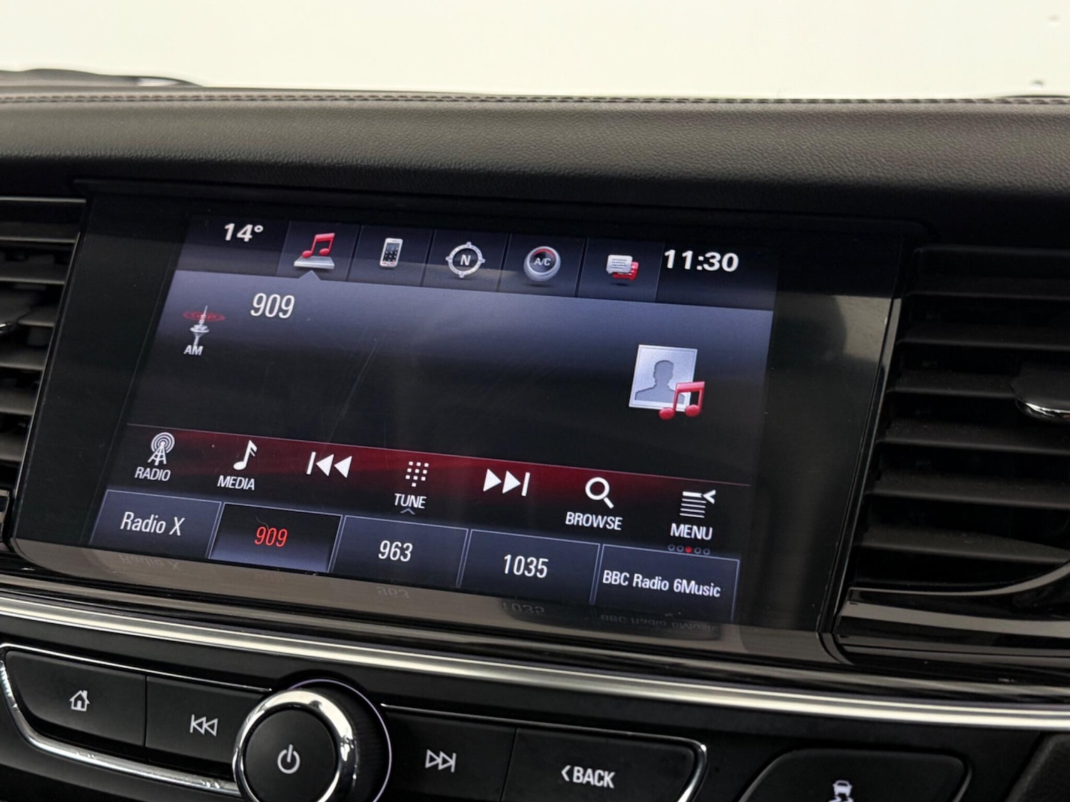 Used Vauxhall Insignia 2018 for sale - 76468636: Photo 28