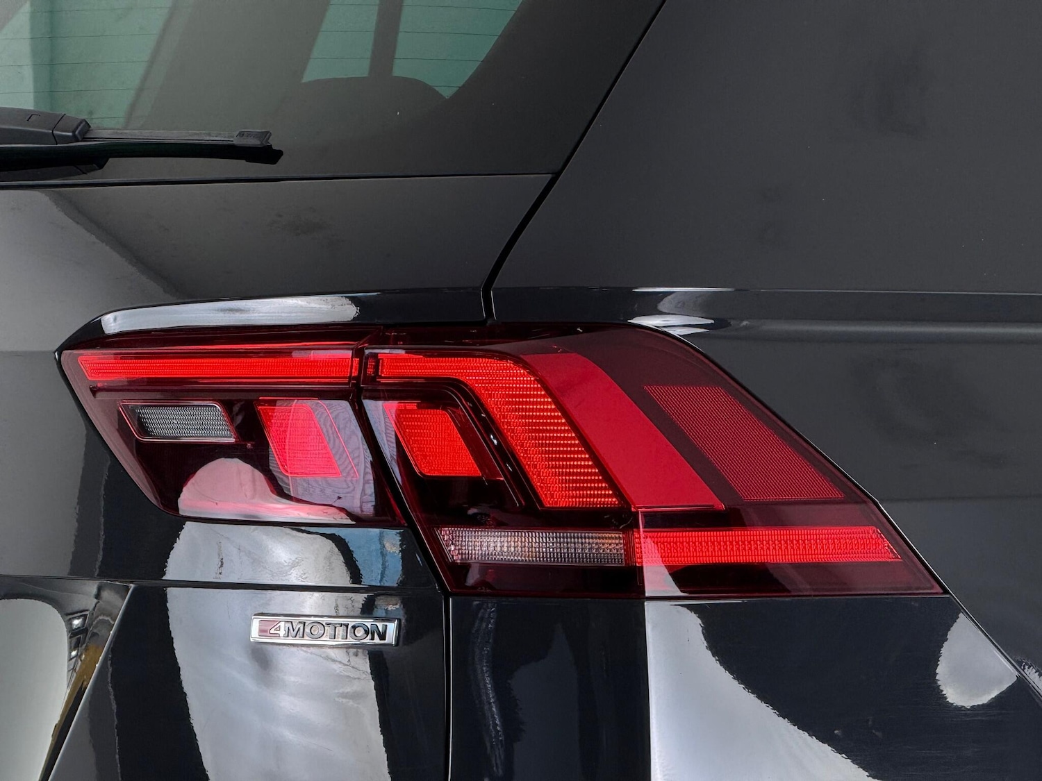 Used Volkswagen Tiguan 2018 for sale - 76992537: Photo 10