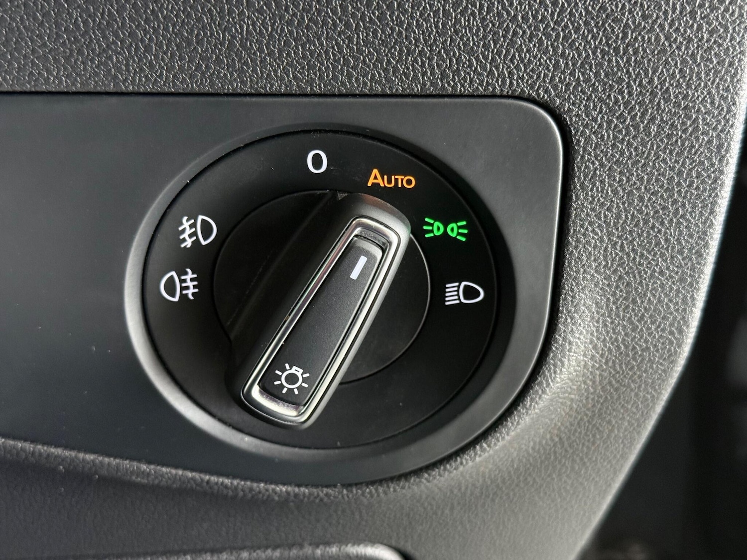 Used Volkswagen Tiguan 2018 for sale - 76992537: Photo 27